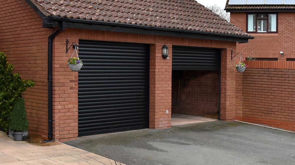 FixMasters Garage Door Repair Technicians in Hawthorne, CA
